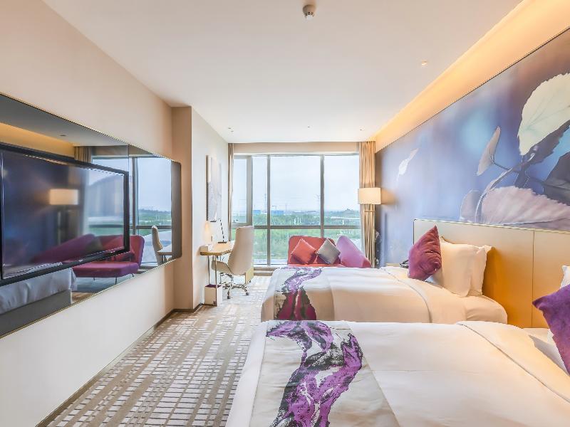 Novotel Zhengzhou Airport Hotel image