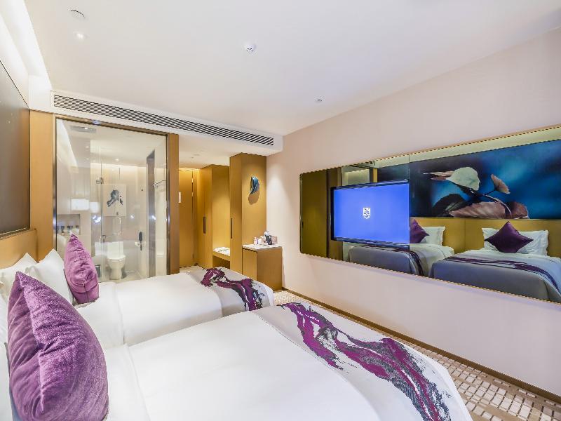 Novotel Zhengzhou Airport Hotel image