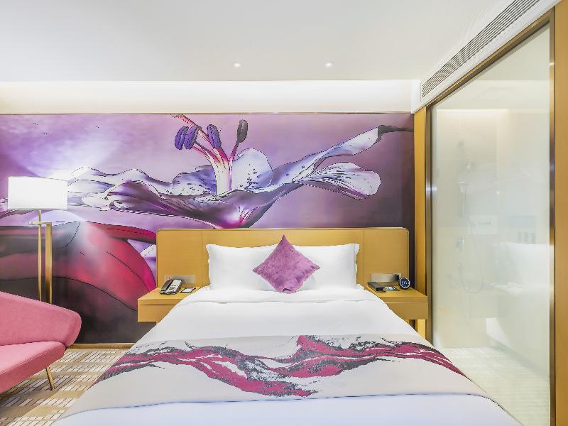 Novotel Zhengzhou Airport Hotel image