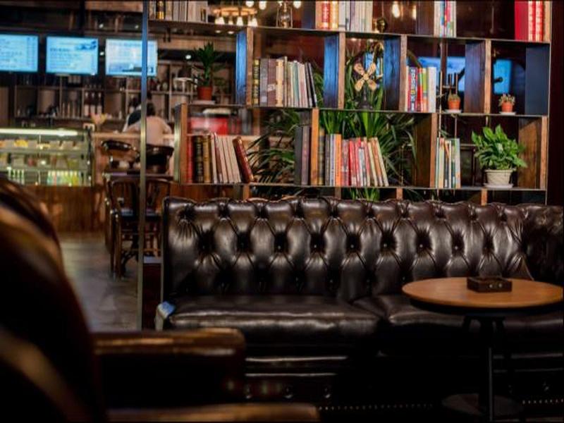 James Joyce Coffetel Suzhou Mudu Station