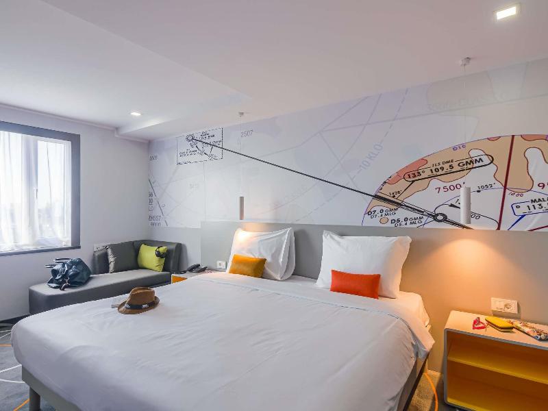 ibis Styles Bucharest Airport image