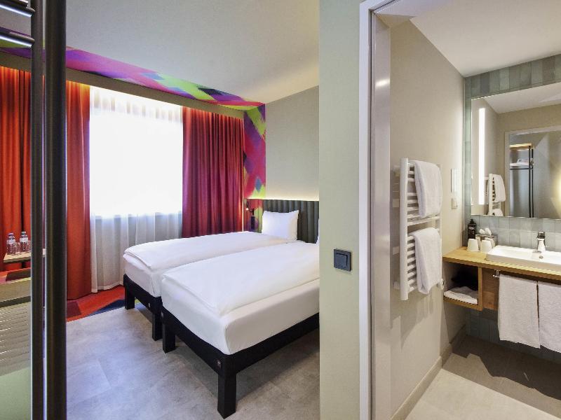 Ibis Styles Parndorf Neusiedler See image