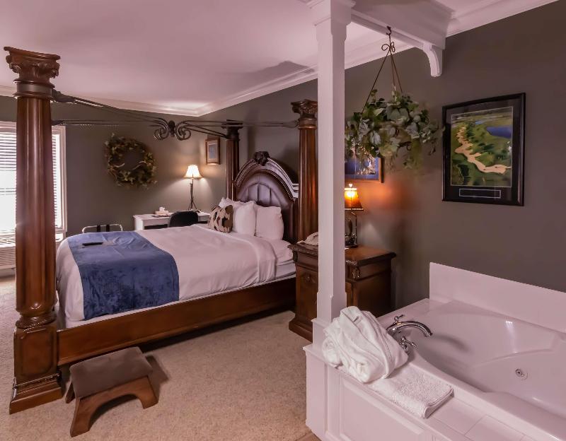 Depot Inn & Suites image