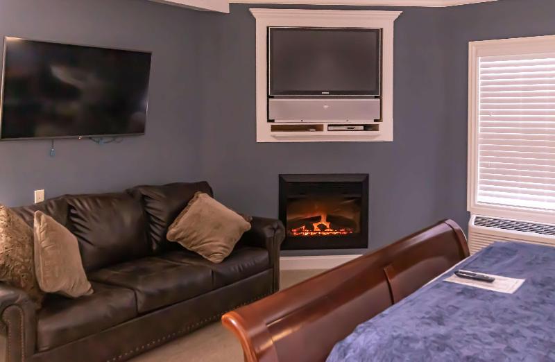 Depot Inn & Suites image