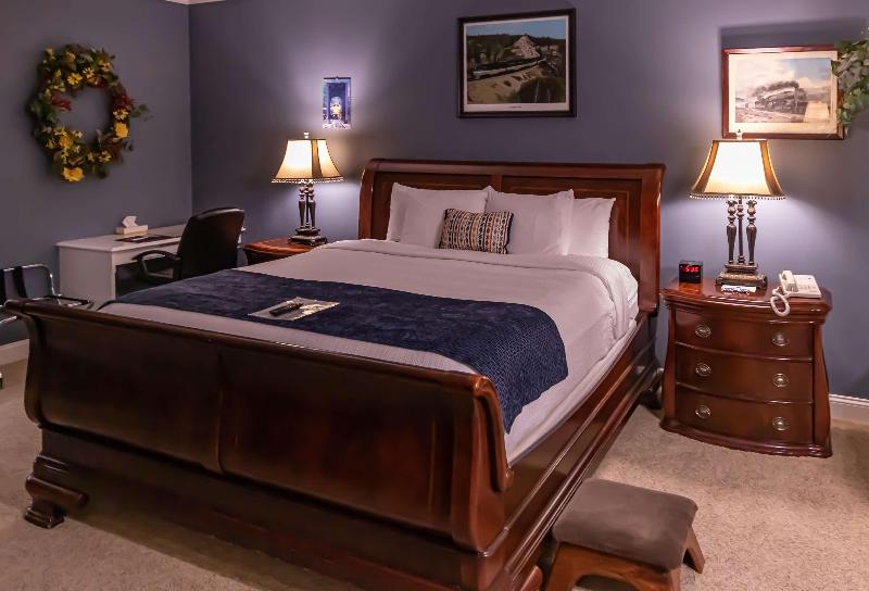 Depot Inn & Suites image