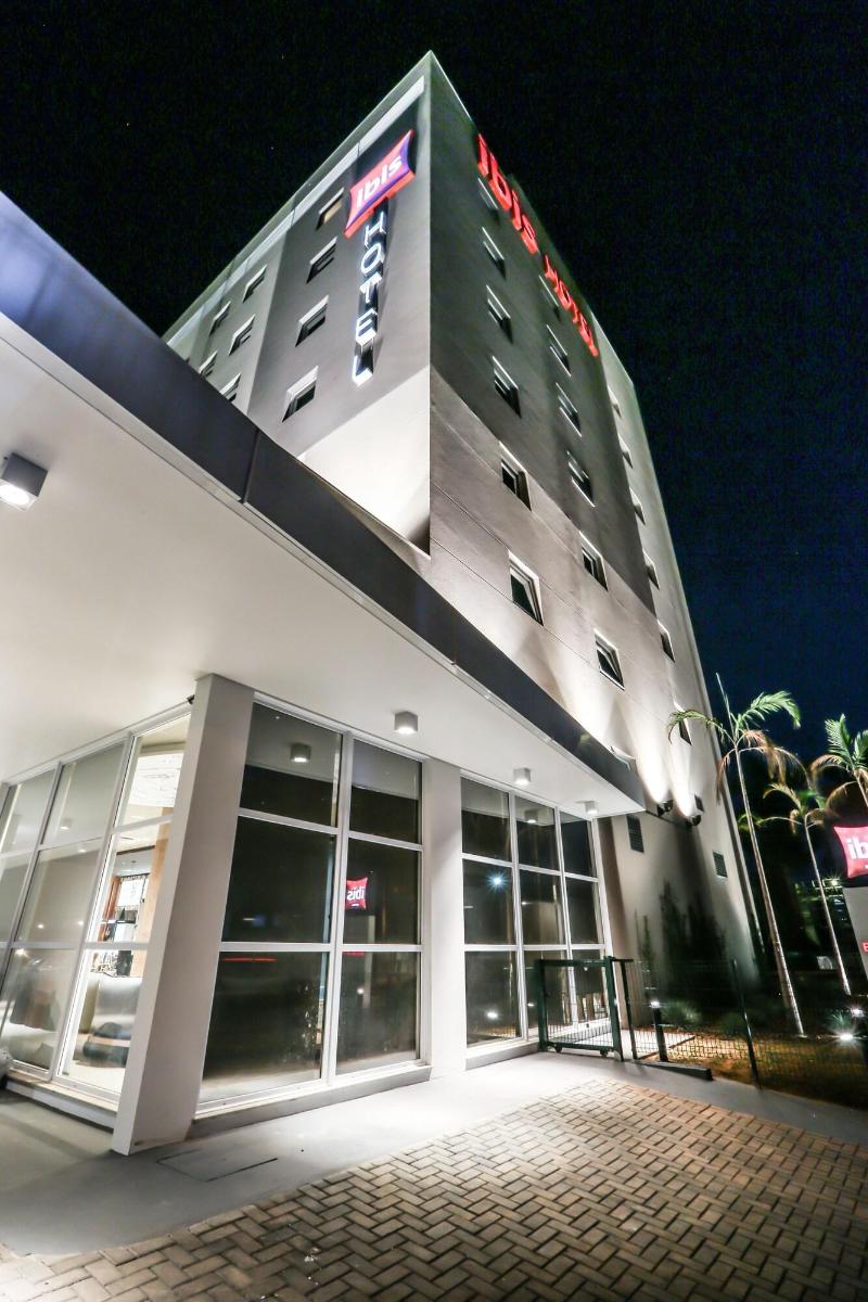 Ibis Sinop image