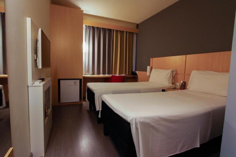 Ibis Sinop image