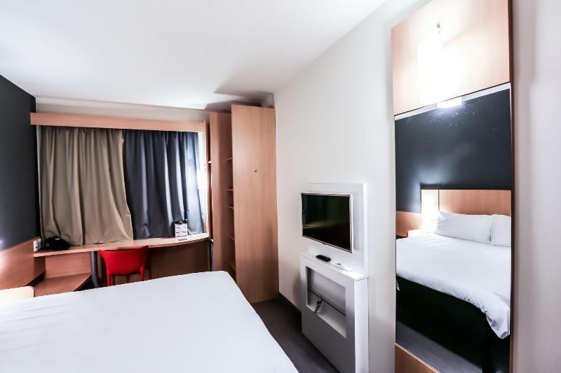 Ibis Sinop image
