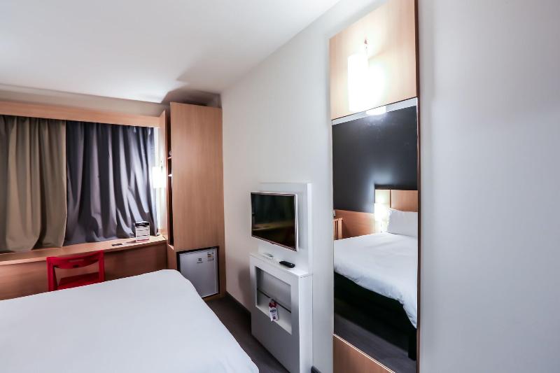 Ibis Sinop image