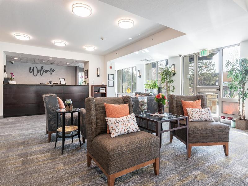Marshall Suites Bainbridge Surestay Collection Bw image