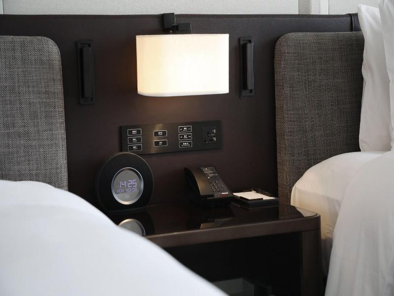 Jw Marriott Marquis Hotel Shanghai Pudong image