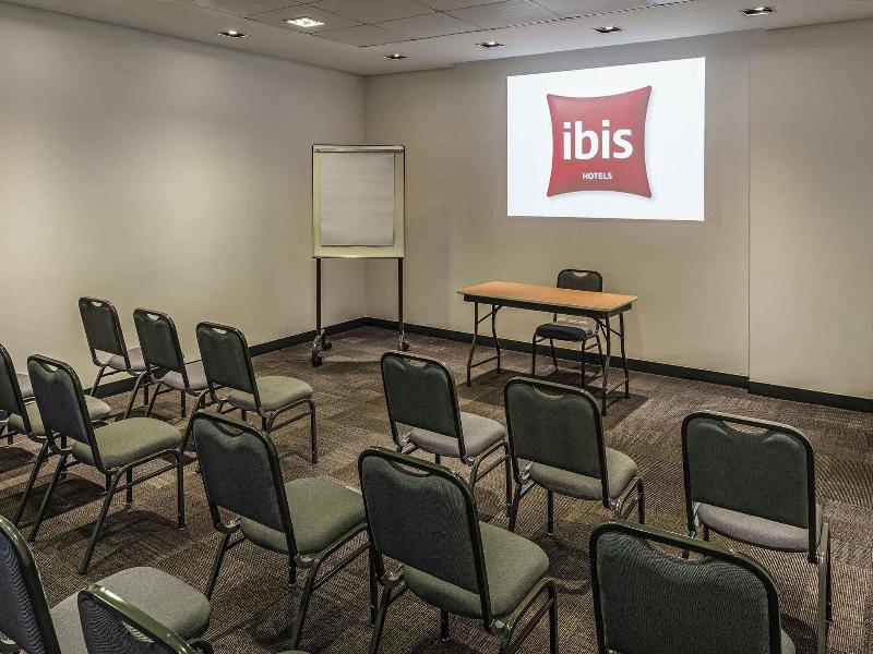 ibis Chapeco image