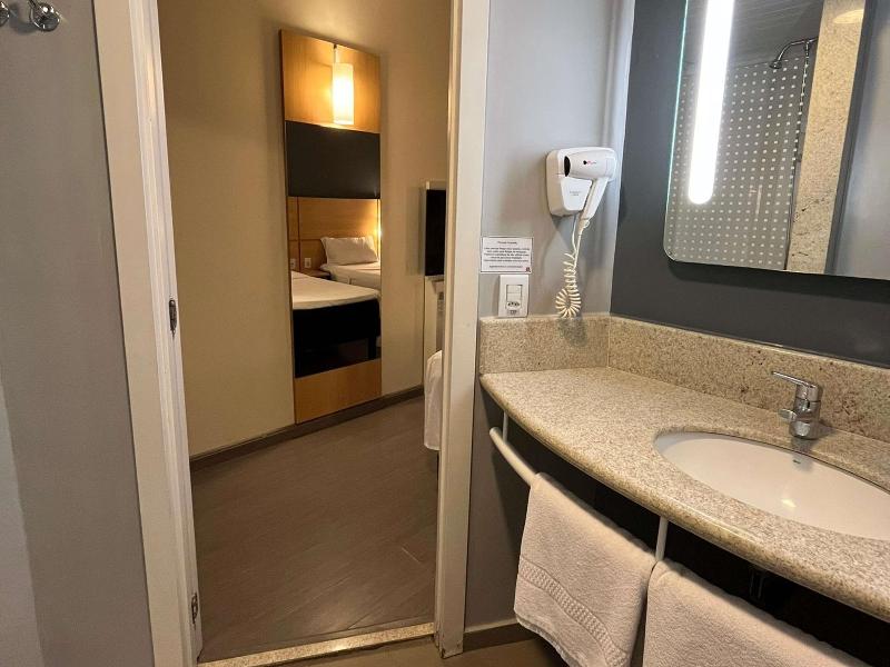 ibis Catalao image