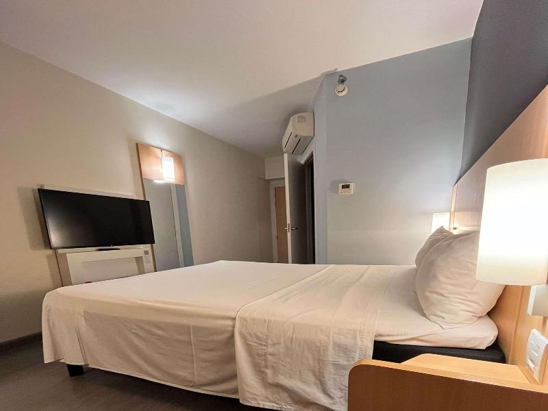 ibis Catalao image