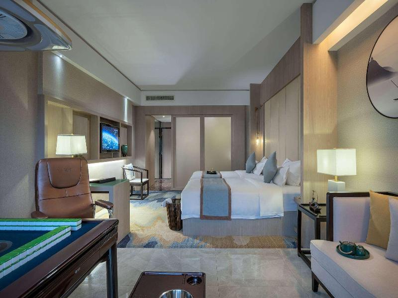 Days Hotel By Wyndham Changsha Downtown image