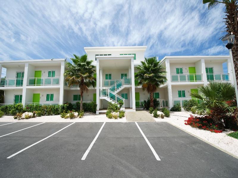 Piscadera Harbour Village image