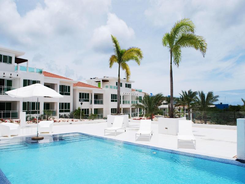 Piscadera Harbour Village image