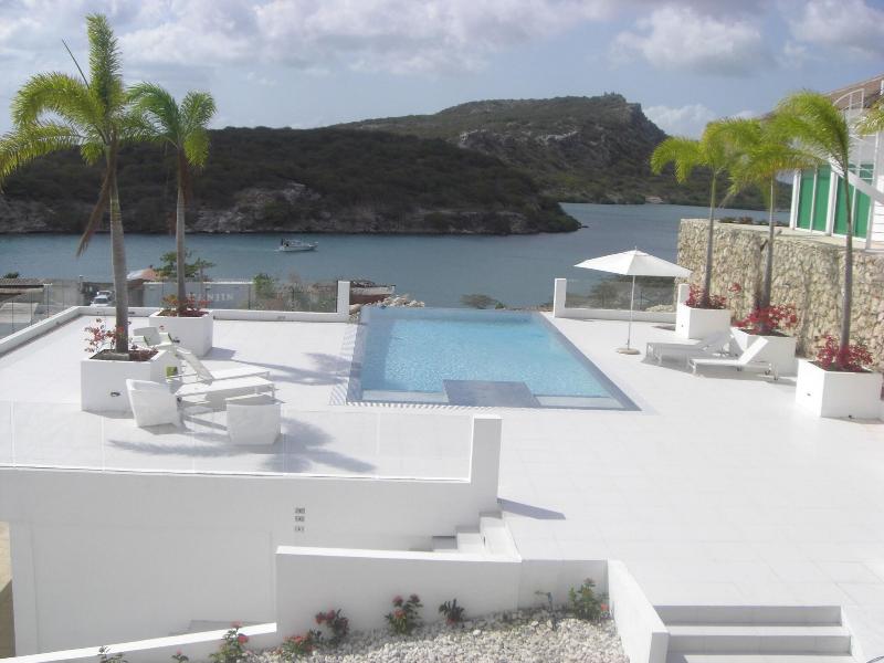 Piscadera Harbour Village image