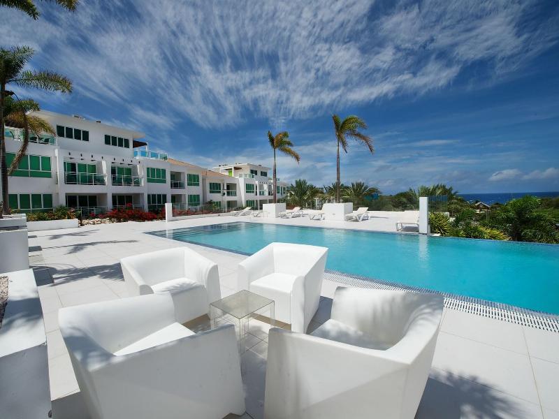 Piscadera Harbour Village image