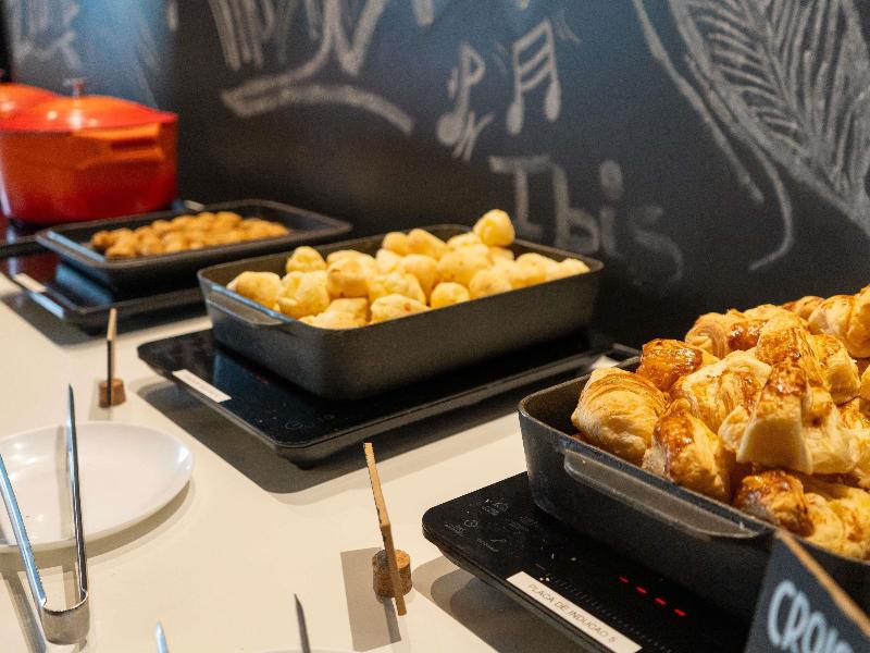 Ibis Styles Taubate image