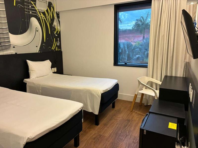 Ibis Styles Taubate image