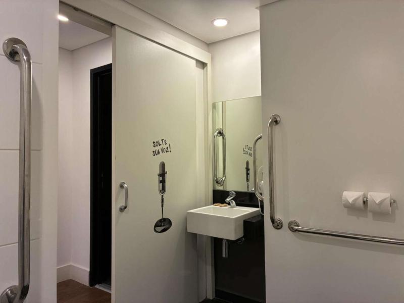Ibis Styles Taubate image