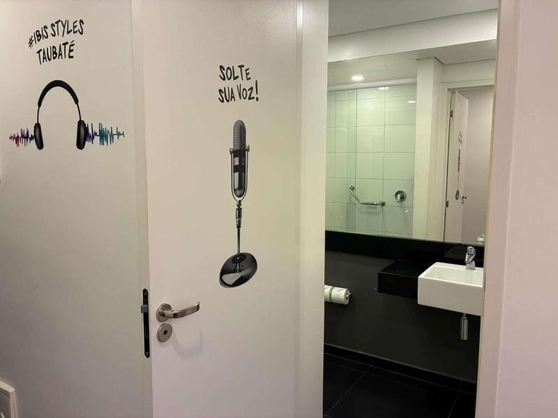 Ibis Styles Taubate image