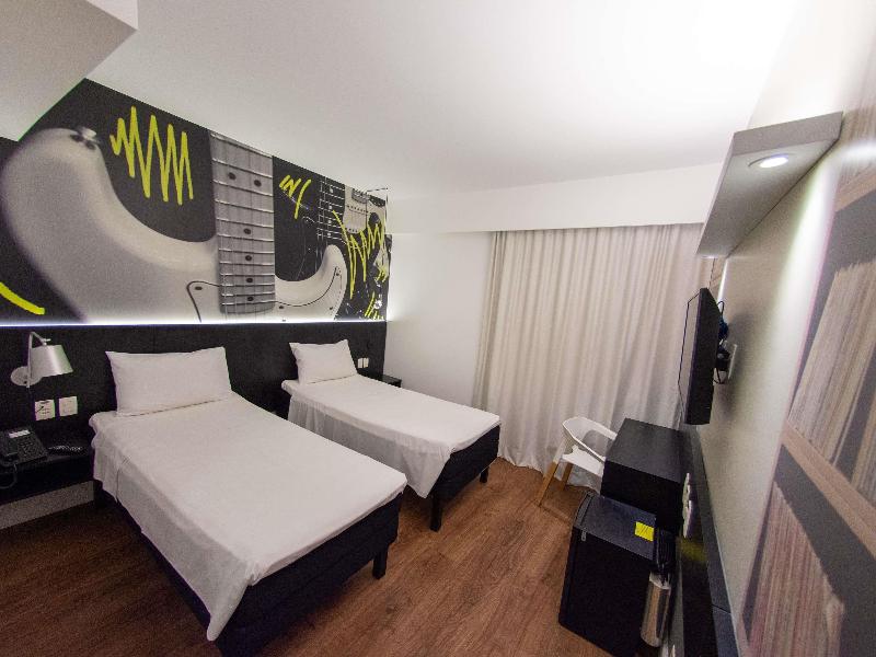 Ibis Styles Taubate image
