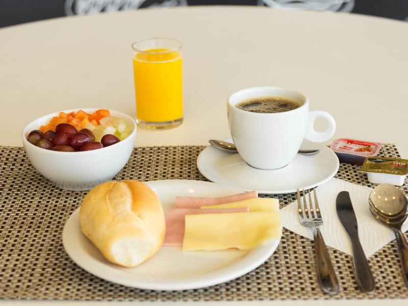 Ibis Budget Lorena image