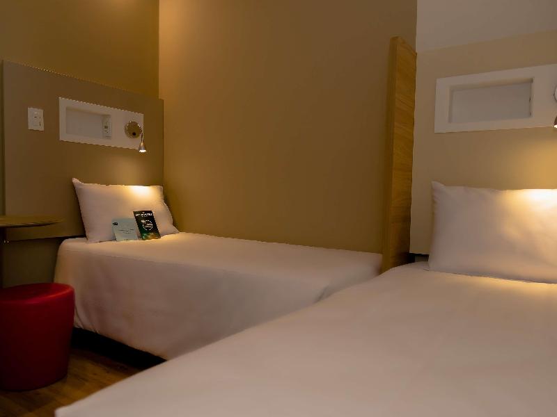 Ibis Budget Lorena image