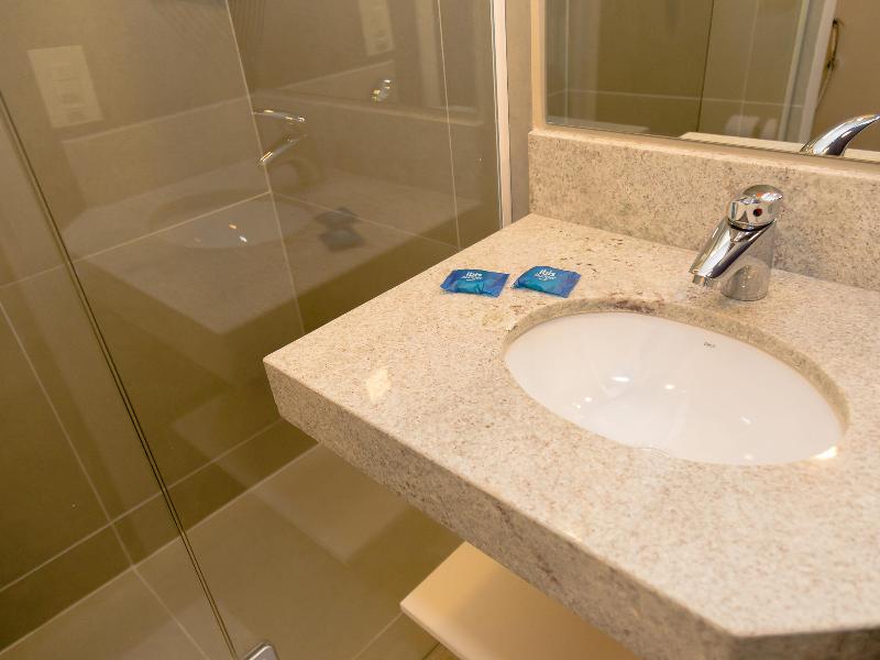 Ibis Budget Lorena image
