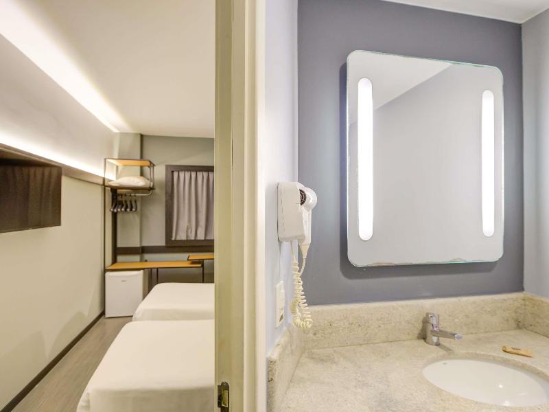 ibis Rio de Janeiro Nova America image