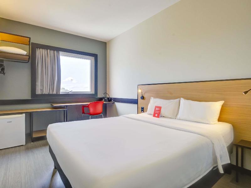ibis Rio de Janeiro Nova America image