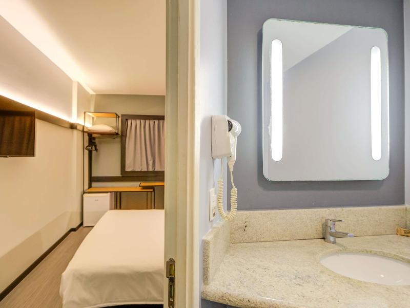 ibis Rio de Janeiro Nova America image