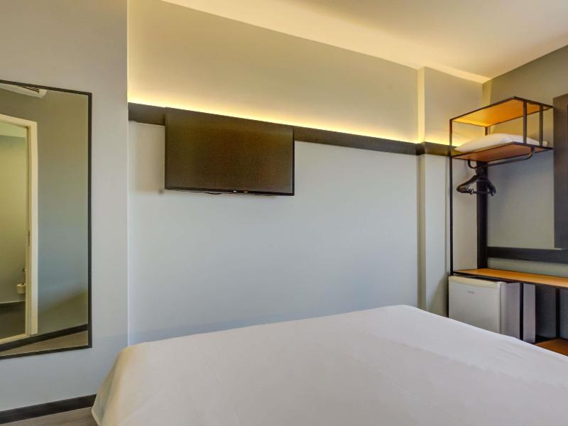 ibis Rio de Janeiro Nova America image
