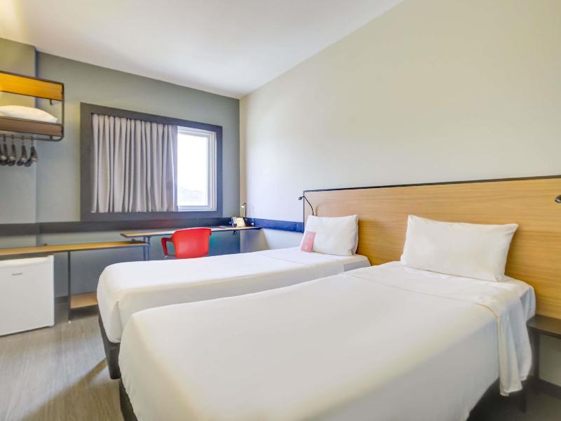 ibis Rio de Janeiro Nova America image