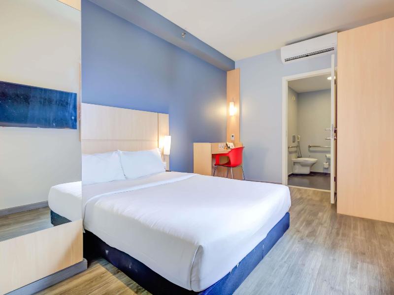 ibis Rio de Janeiro Nova America image