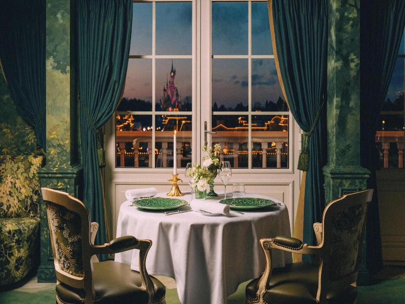 Disneyland Hotel image