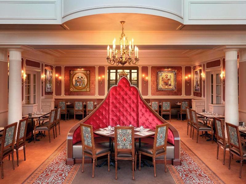 Disneyland Hotel image