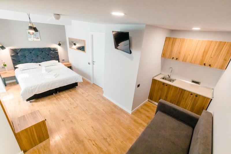 Labirint Hotel image