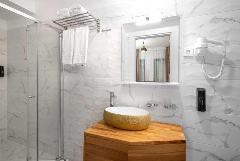 Labirint Hotel image
