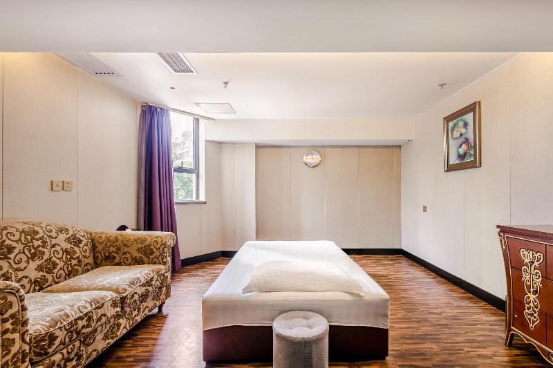 Guangzhou Nuomo International Hotel image