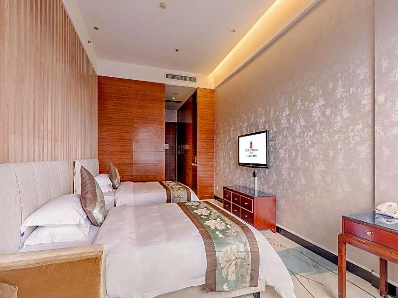 Guangzhou Nuomo International Hotel image