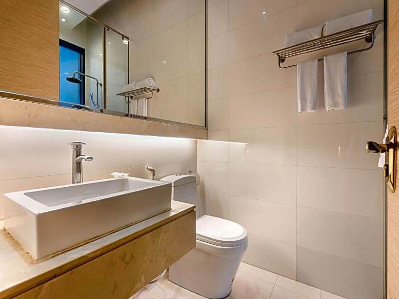 Guangzhou Nuomo International Hotel image