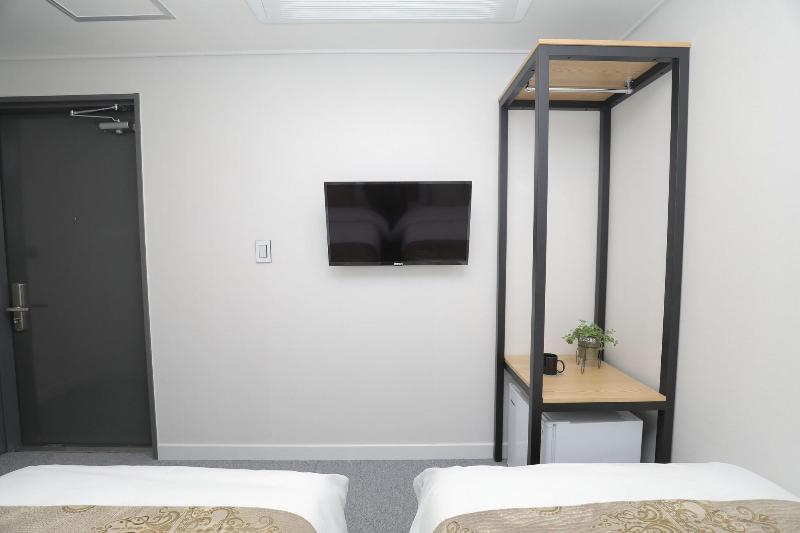 Line Hotel Myeongdong image
