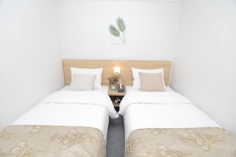 Line Hotel Myeongdong image