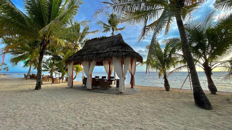 Coco Grove Beach Resort image