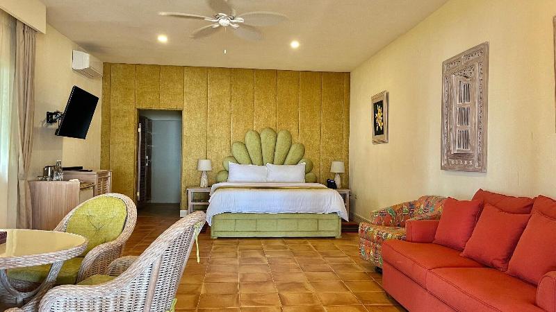 Coco Grove Beach Resort image