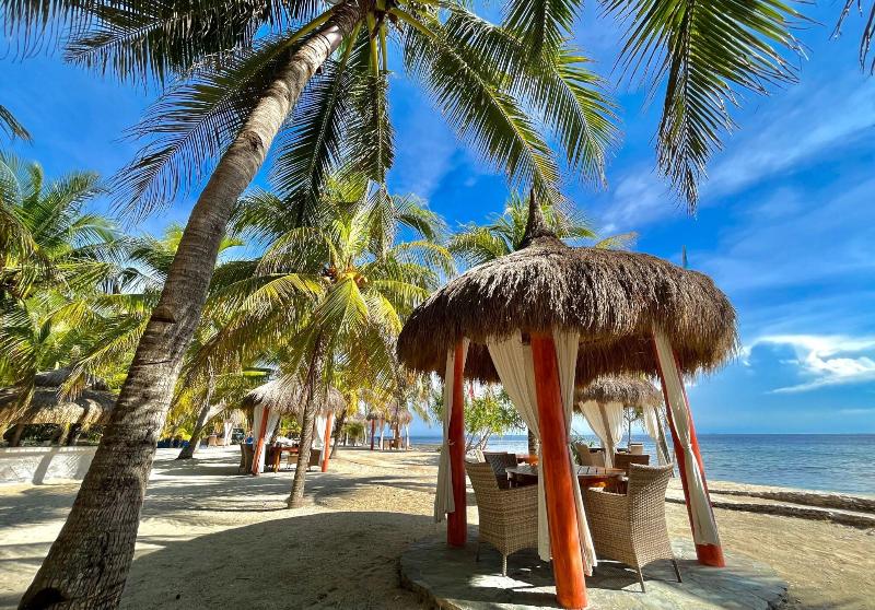 Coco Grove Beach Resort image