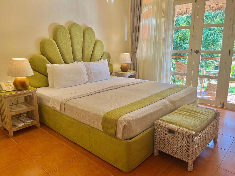 Coco Grove Beach Resort image